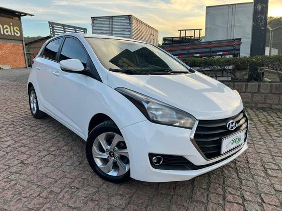HYUNDAI HB20 1.6 COMFORT STYLE 16V FLEX 4P MANUAL HYUNDAI HB20 1.6 COMFORT STYLE 16V FLEX 4P MANUAL